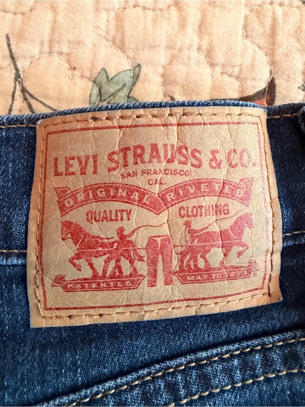 Classic Wide-Leg Dark Wash Jeans - Blue - Picture 4 of 4